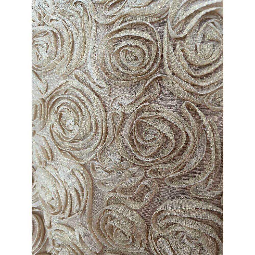 Banana Republic Gold Textured Rosette Skirt Size 6 Maximalist Party EUC - Picture 3 of 6